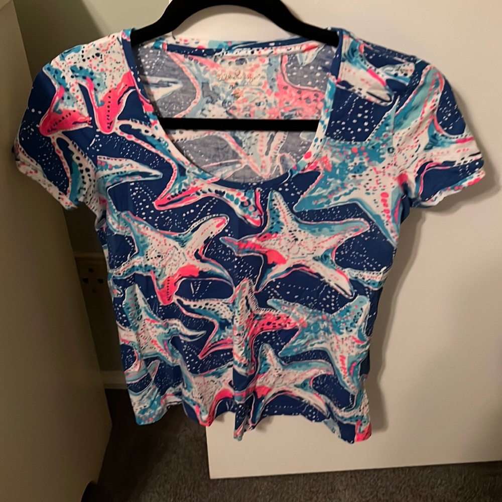 Iilly Pulitzer tshirt